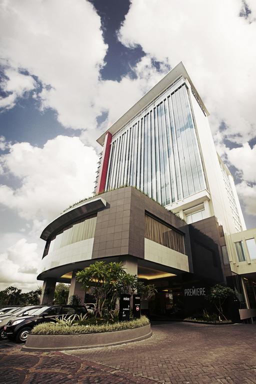 The Premiere Hotel Pekanbaru Luaran gambar