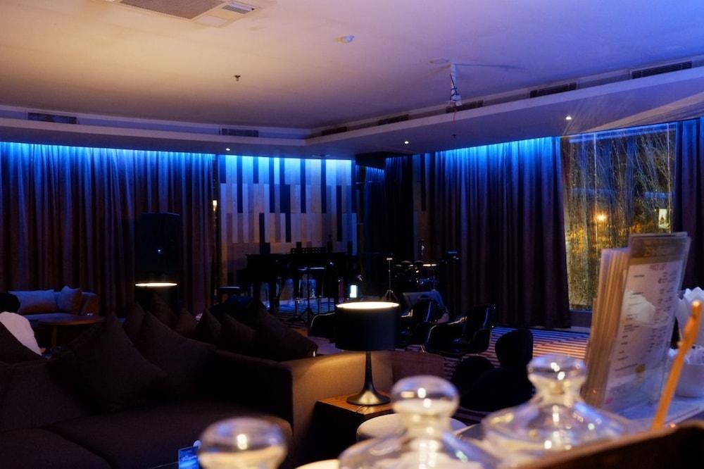 The Premiere Hotel Pekanbaru Luaran gambar