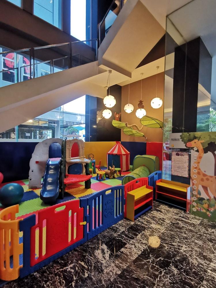 The Premiere Hotel Pekanbaru Luaran gambar