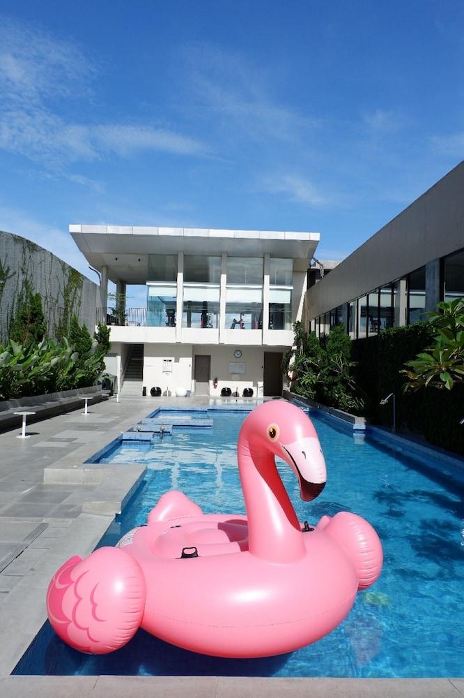 The Premiere Hotel Pekanbaru Luaran gambar