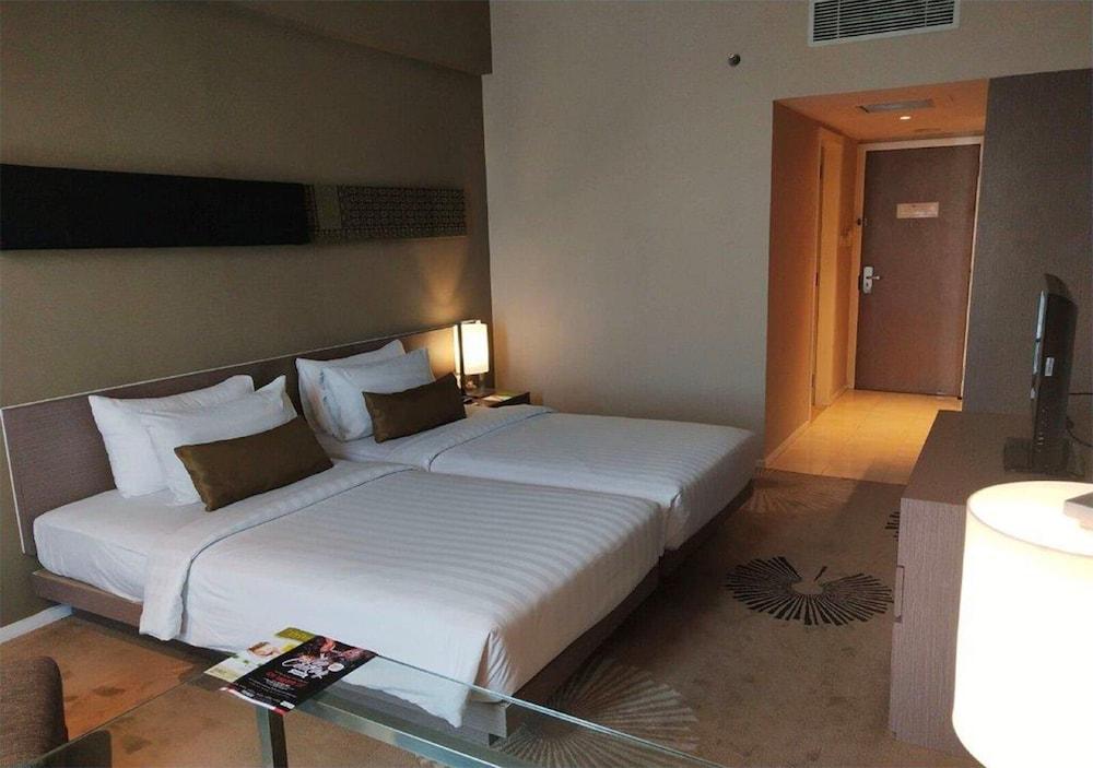 The Premiere Hotel Pekanbaru Luaran gambar